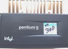 Vintage Pentium 2 CPU 300 MHz Slot 1 SL2W8