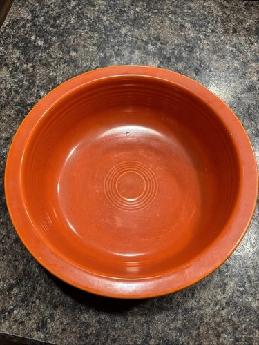 VINTAGE FIESTA  RED ORANGE  9 1/2”  BOWL QUART  SERVING FIESTAWARE