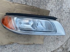 Some 2008-10-11-12-13-2014 Volvo v70 xc70 mk3 driver off side halogen headlight