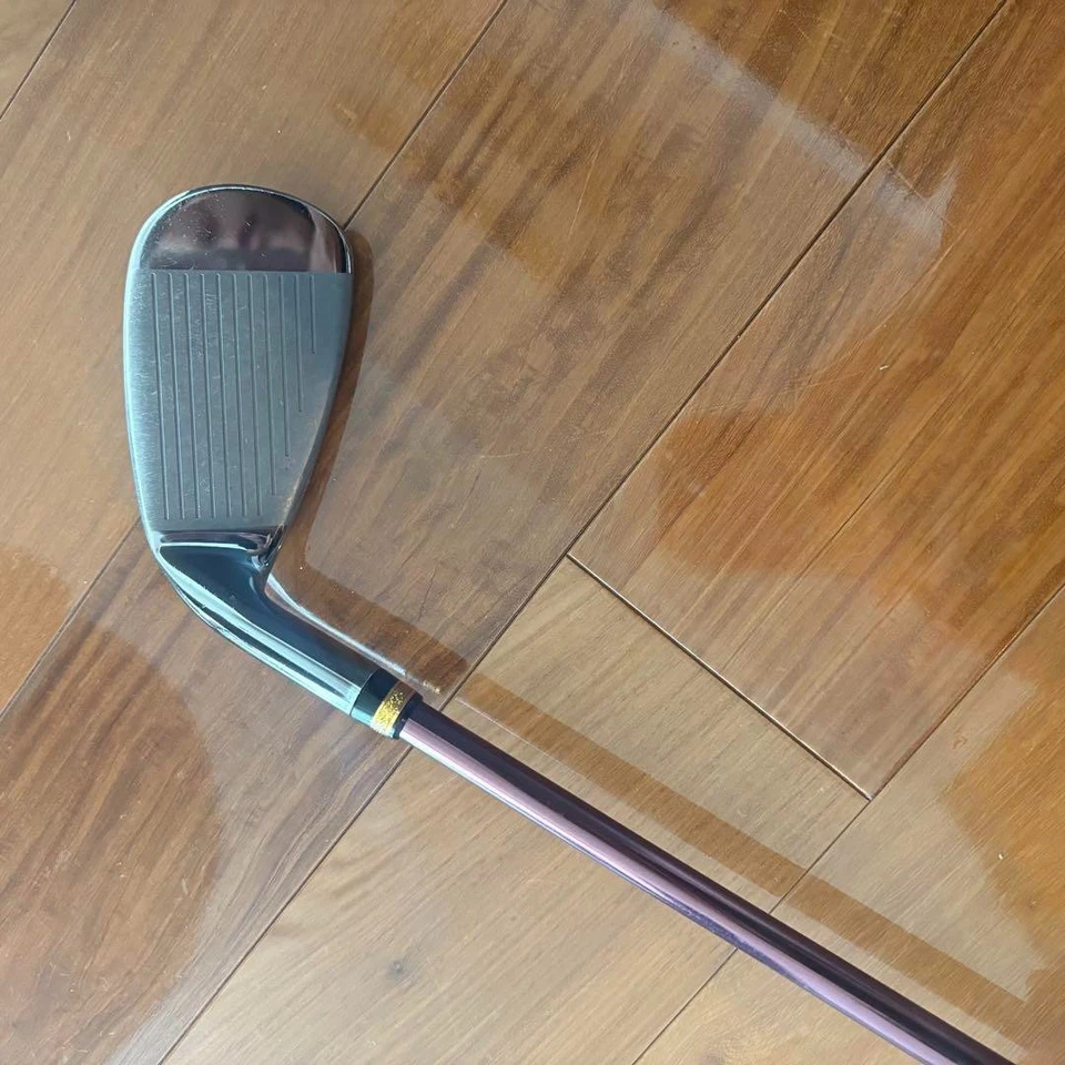 Ladies MARUMAN MAJESTY PRESTIGIO #7 Iron Flex-L Gold Premium No Head Cover - Image 2 of 4