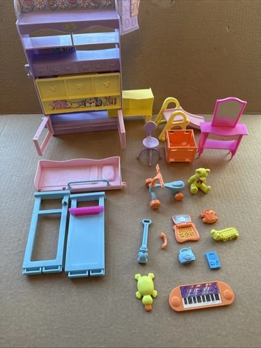 Vintage 2000 Barbie All Around Home Kelly Bedroom Play Set 16 Pieces