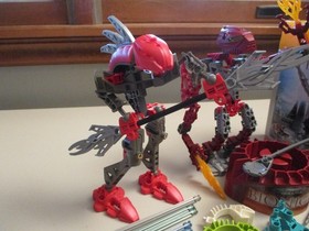 Lego BIONICLE / TECHNIC Lot - Keerakh Bordakh Vakama Turakh + 100s of parts