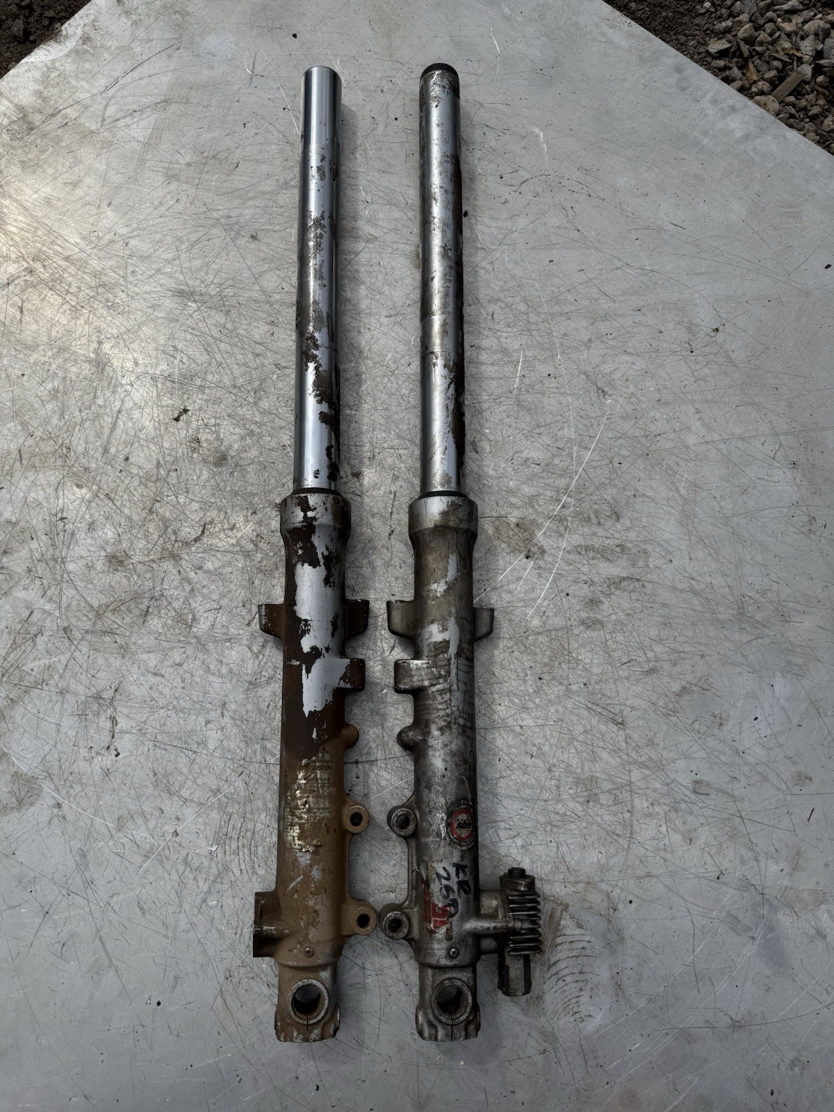 Kawasaki KR250 KR 250 Forks Fork Clamp front end clamps trees oem Genuine