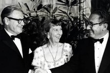 Nelson Rockefeller Mamie Eisenhower and Henry Kissinger 1973 Old Photo