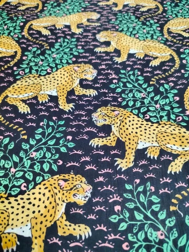 Telas de costura de tela de algodón impresas a mano de tigre azul indio de 25 yardas Foto 3 de 4