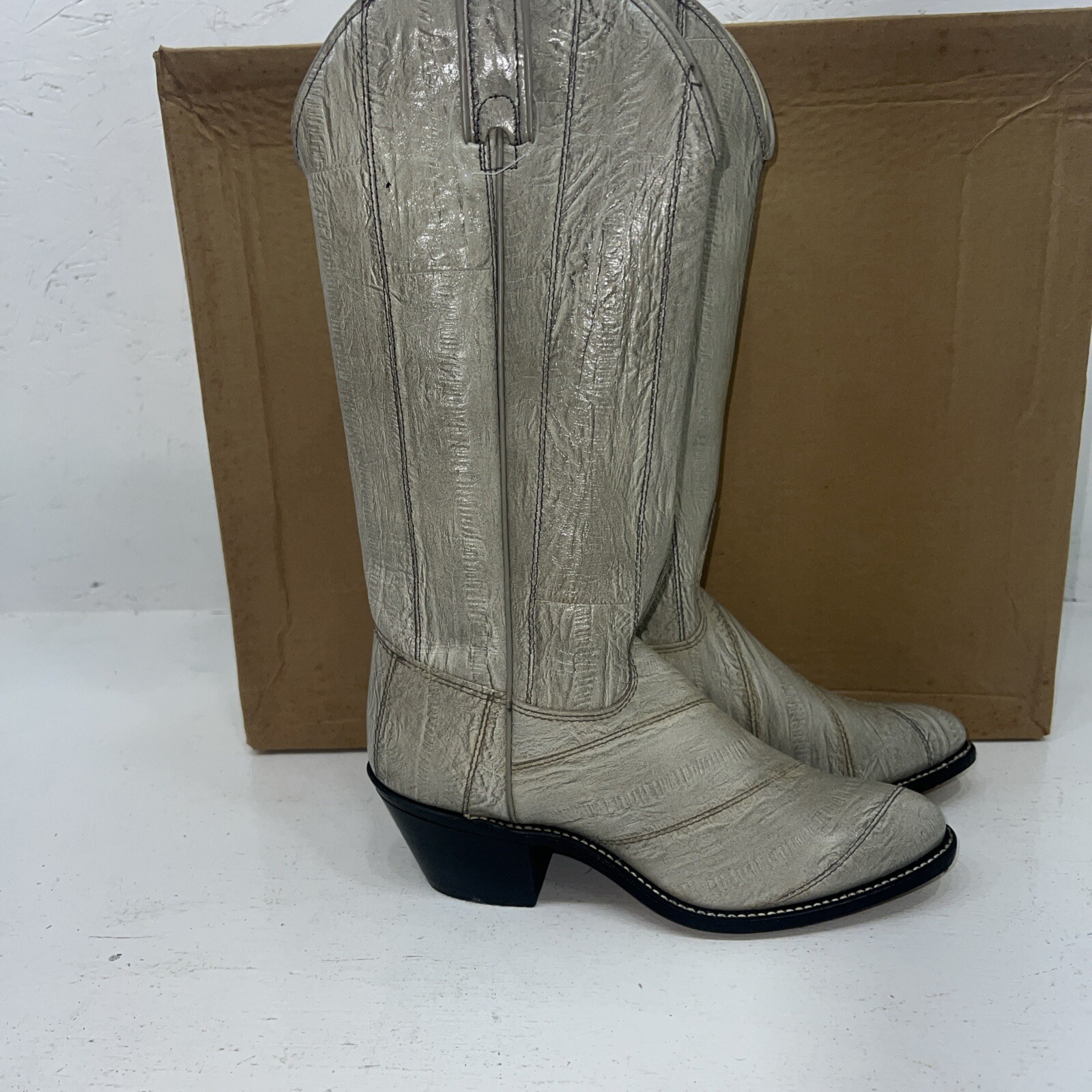 New Women’s Gray Kenny Rodger’s Cowboy Boots. 40432 5.5 5 1/2 M. 20-36 image 4