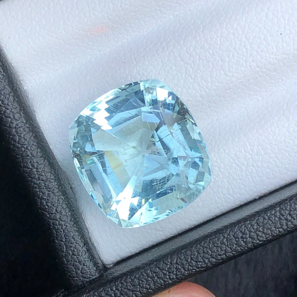 Natural 12.55 Ct Blue Aquamarine Excellent Cushion Cut Loose Gemstone Pakistan - Image 3 of 4