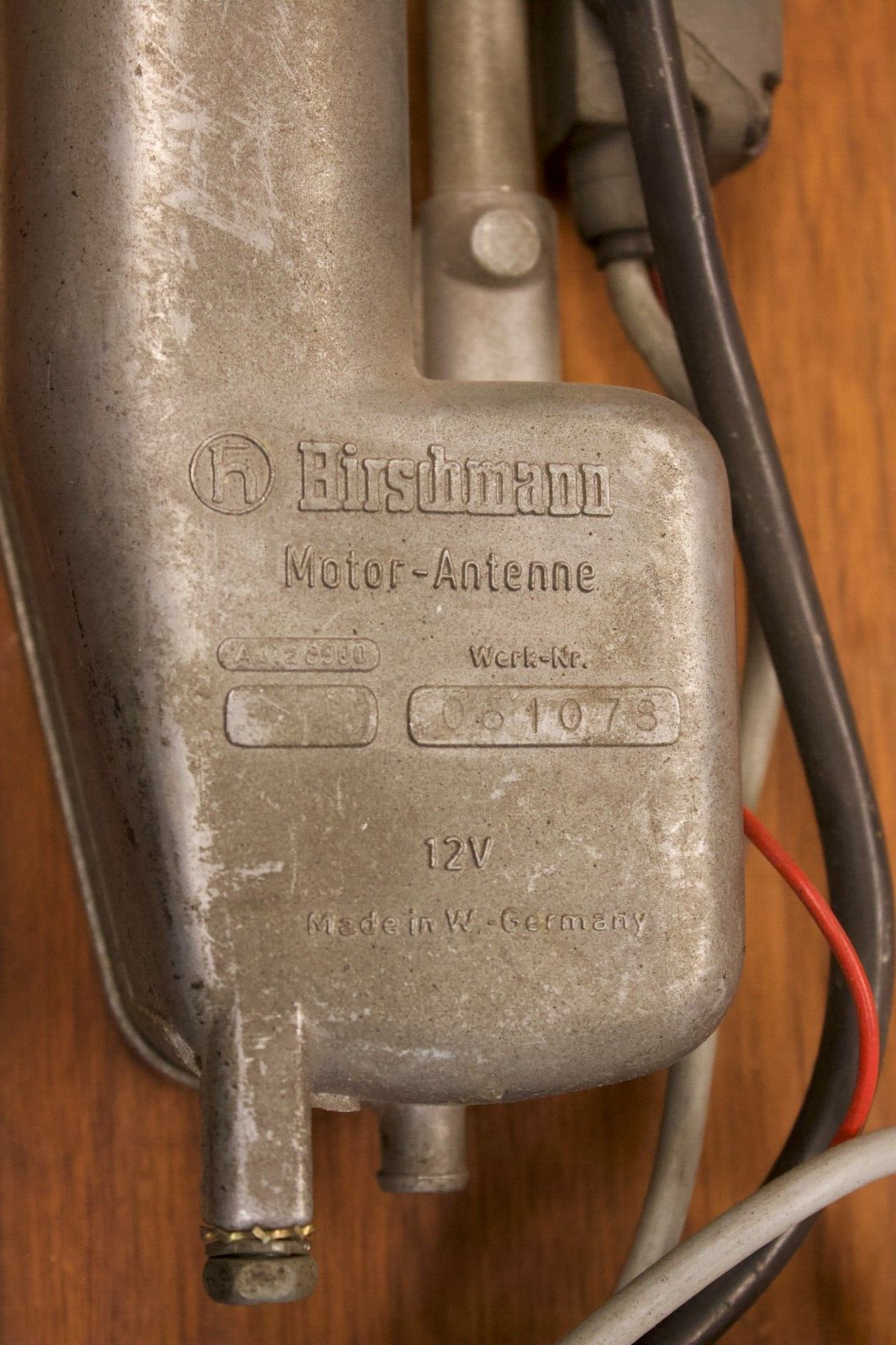 1975 Ferrari 308 GT4 Electric Antenna