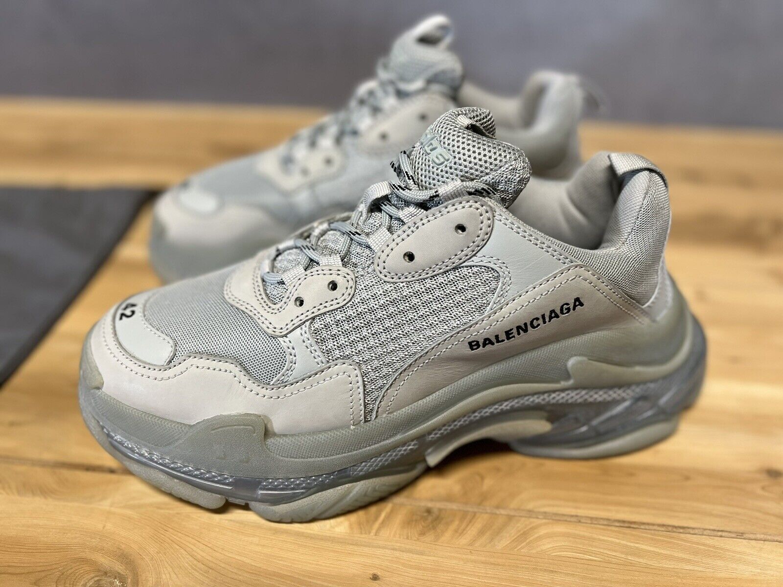 BALENCIAGA triple s 42 | www.innoveering.net