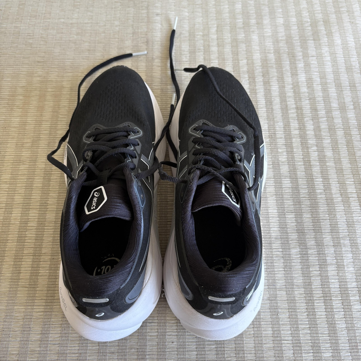 Asics Gel-Kayano 30 Mens Running Shoes Black White 1011B548 Size 9.5 Spenco Max Asics Gel Kayano 30 Running Shoes Mens Size 9 Black White  main image 2