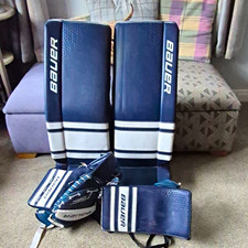 Bauer Gsx Goalie Leg Pads Pair 30 +1 And Gloves Blue/White Padded Adjustable