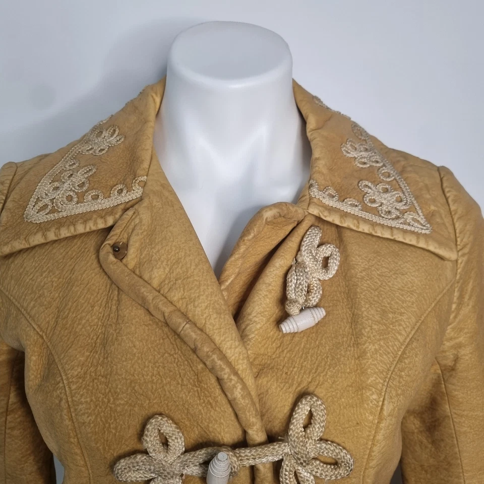 Abrigo de Colección 70 Vegano Imitación Cuero Penny Lane Hippy Bordado Trench Cuello Grande  Foto 3 de 4