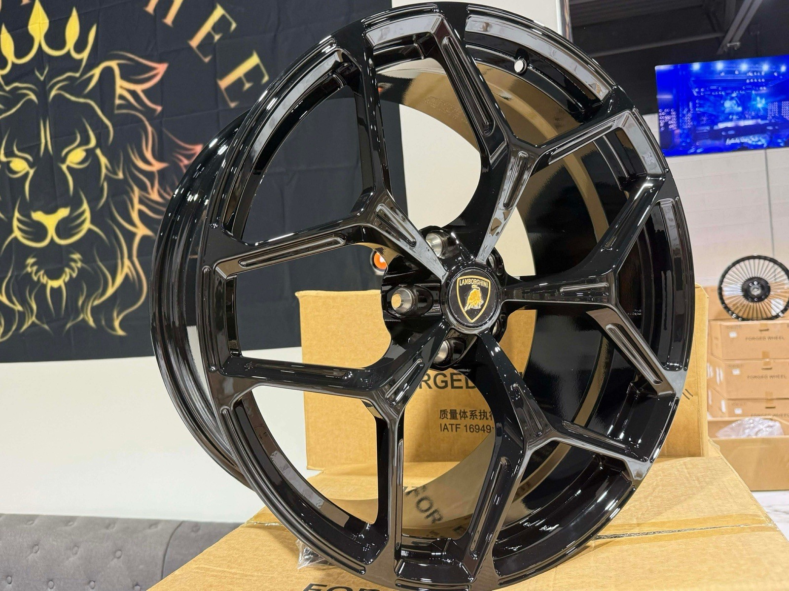 21” 22” LAMBORGHINI REVUELTO  STOCK  RIMS WHEELS 2025 AVENTADOR