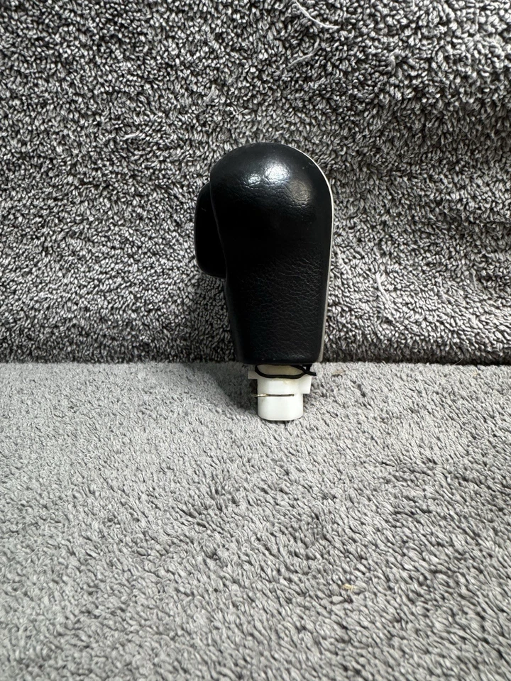 Infiniti G35 FX35 FX45 2004-2008 palanca de cambios automática mango de palanca de cambios OEM Foto 4 de 4
