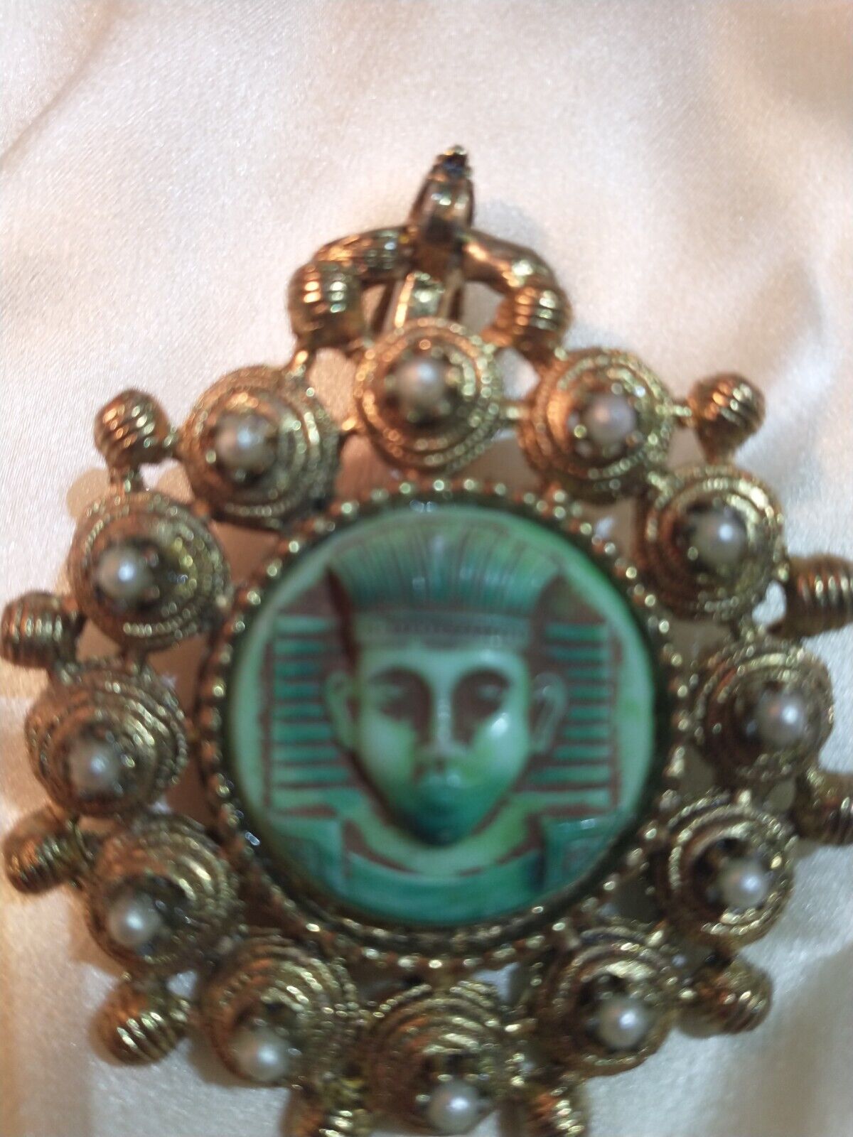 Vintage King Tut Egyptian Molded Green Glass Pear… - image 2