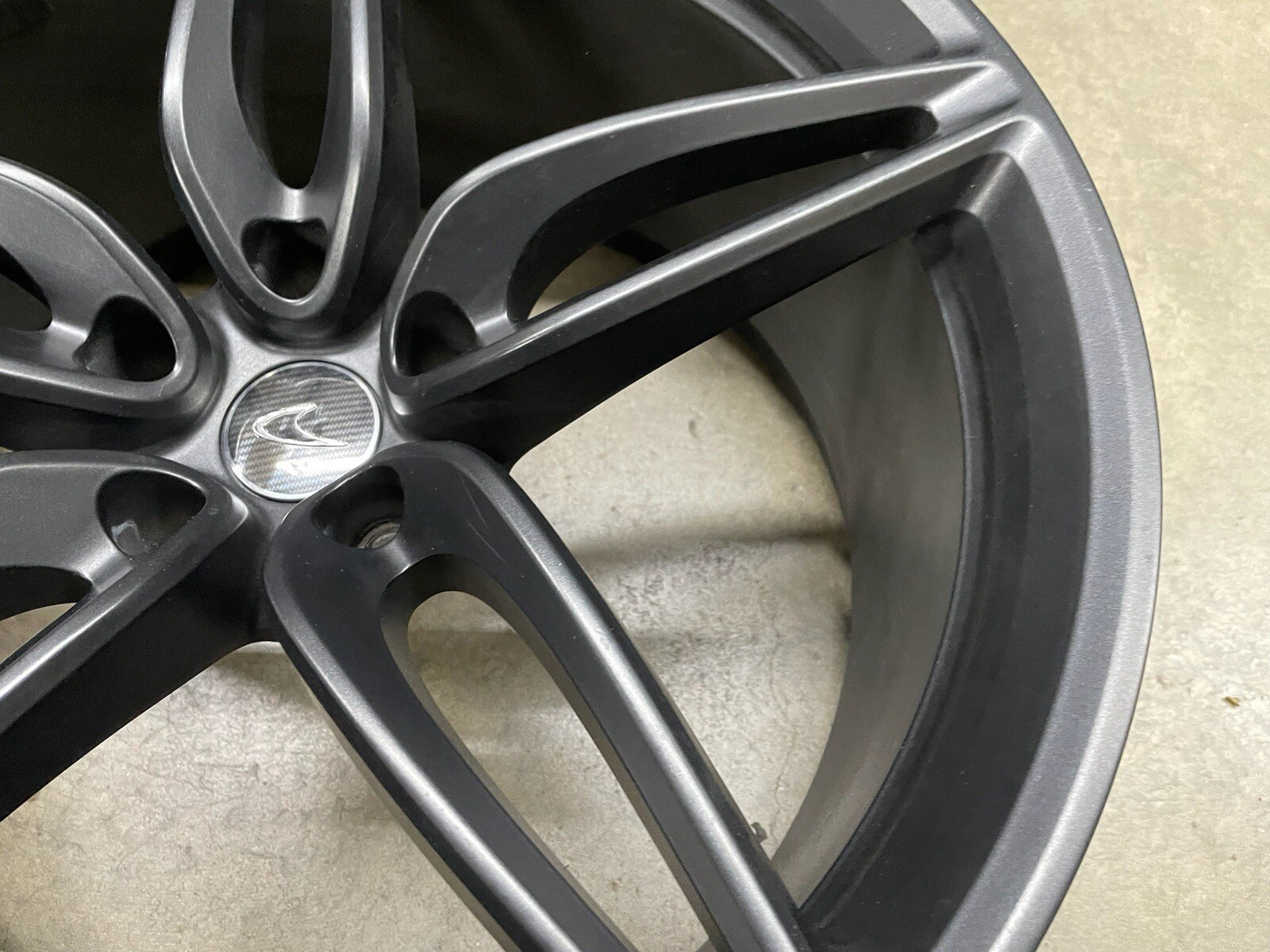 OEM Mclaren 570s 20” Rear Alloy Wheel Lightweight Rim Gray 20x10j Et24 13B0930CP
