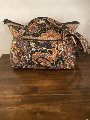 Vera Bradley, Kensington pattern has a Double Handle, Quilted