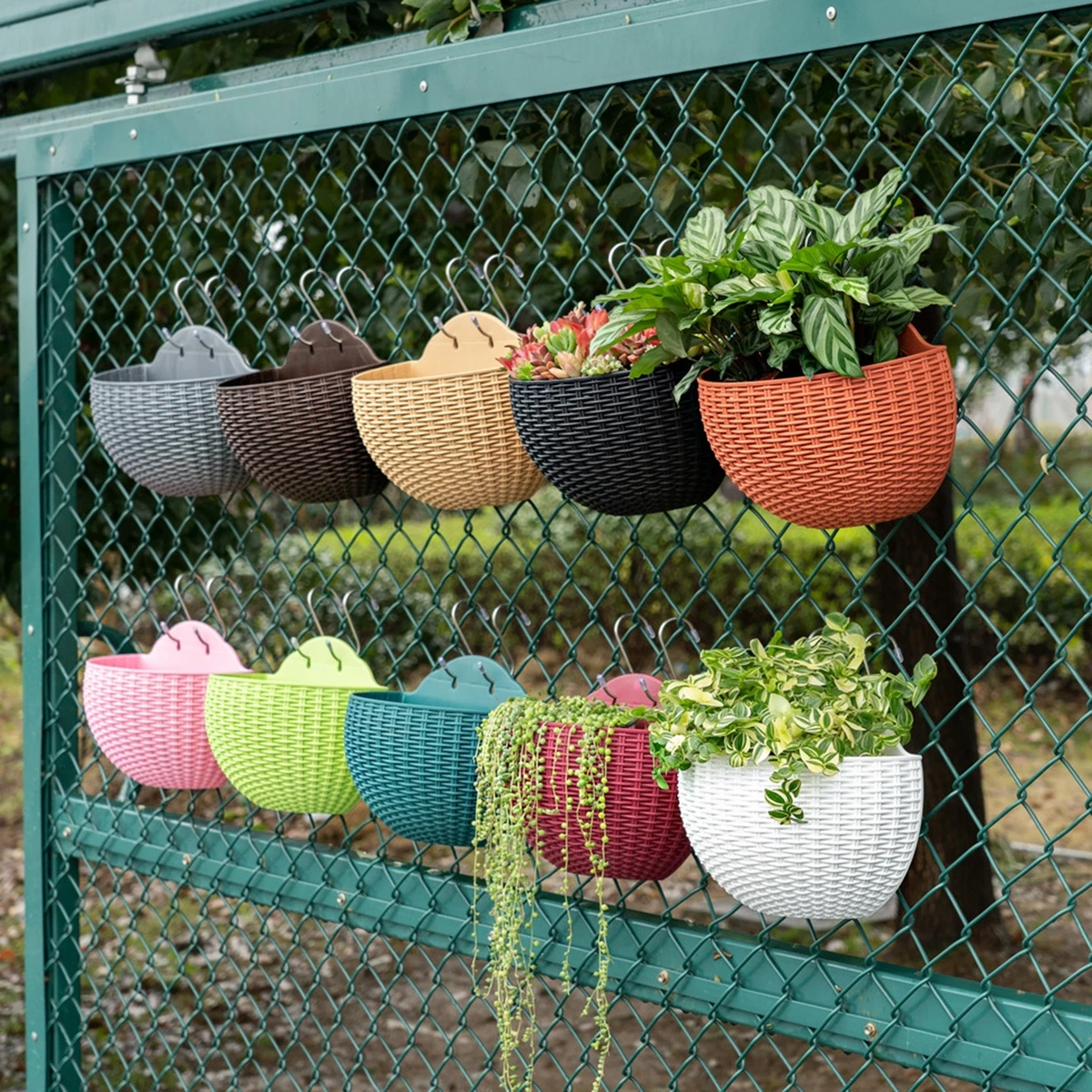 Wall Mounted Planter Hanging Flower Pot Garden Basket Home Outdoor