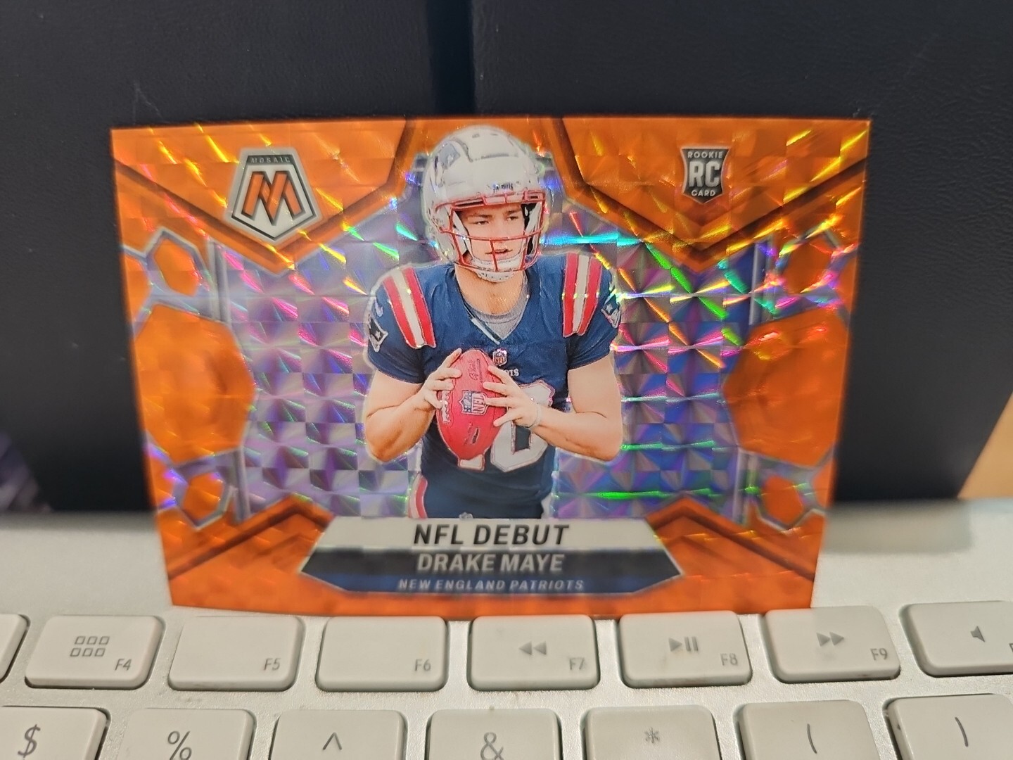 2024 Panini Mosaic DRAKE MAYE Orange Mosaic Prizm NFL Debut RC /199 PATRIOTS