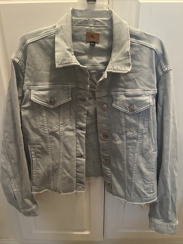 Ralph Lauren Women’s Jean Jacket Size Large Light Blue GreenColor Denim Classic