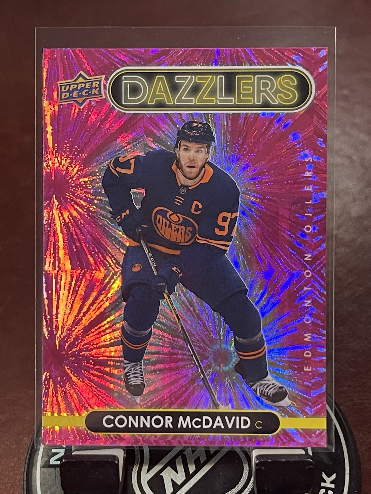 2021-22 Upper Deck Series 1 Connor McDavid Pink Dazzlers DZ-19 