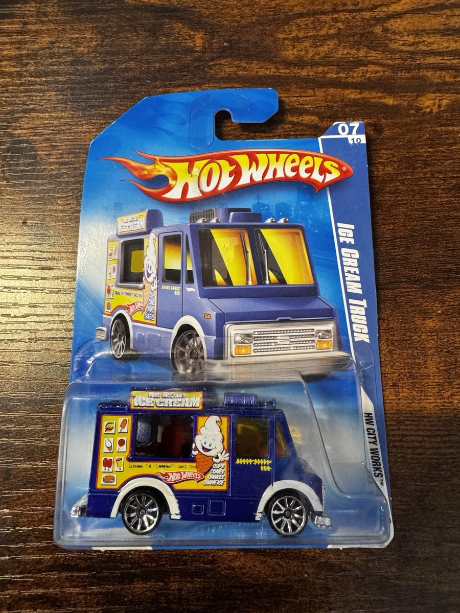 Hot Wheels Sweet Streets Ice Cream Truck HW City Works 09 Blue Chrome 07/10