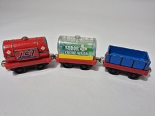 Thomas Friends Take n Play Along Train Tankers: Sodor Wash, Jet Fuel, Cargo