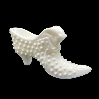 Fenton Milk Glass Pointed Hobnail Cat Head Slipper Pre 1970 SM Chips On Toe
