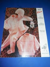 Emu Baby Outfit Strickanleitung 8215