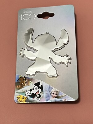 Disney Uncas int 100 Years Lilo And Stitch  Geometric Silver Silhouette pin