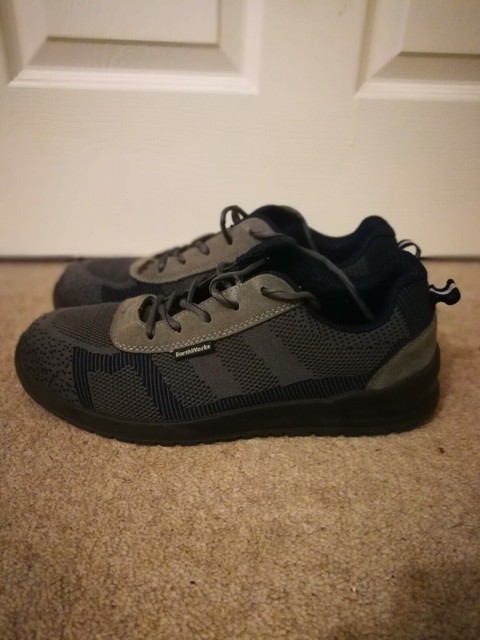 earthworks safety boots