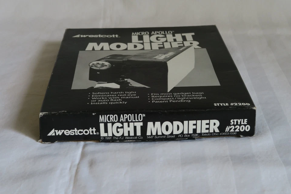 WESTCOTT MICRO APOLLO LIGHT MODIFIER SOFTBOX 5"x8" STYLE #2200 DIFFUSER - Image 2 of 4