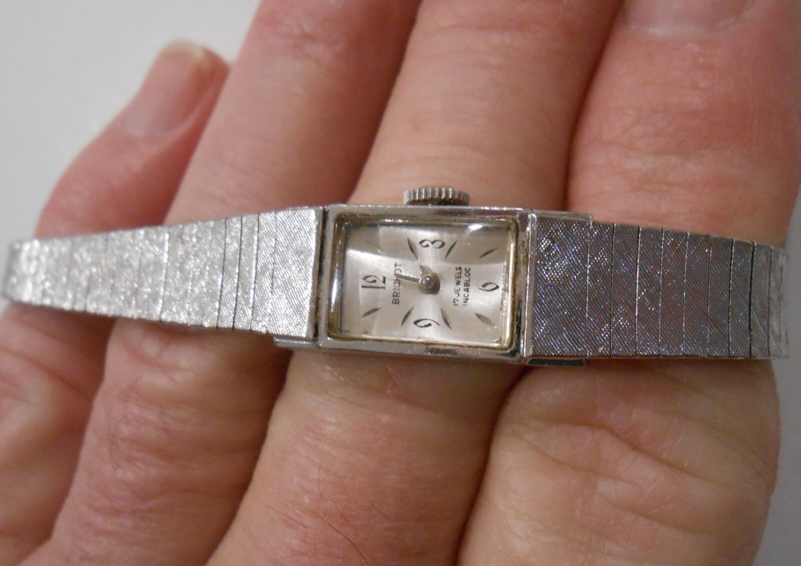 SWISS MADE Vintage Ladies BRICHOT Incabloc  17 Jewels, Hand Wind -RUNNING FINE