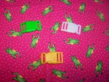 Wet Nose Designs Feelin Froggy Dog Collar on Bright Pink Polka Dots COLOR Buckle