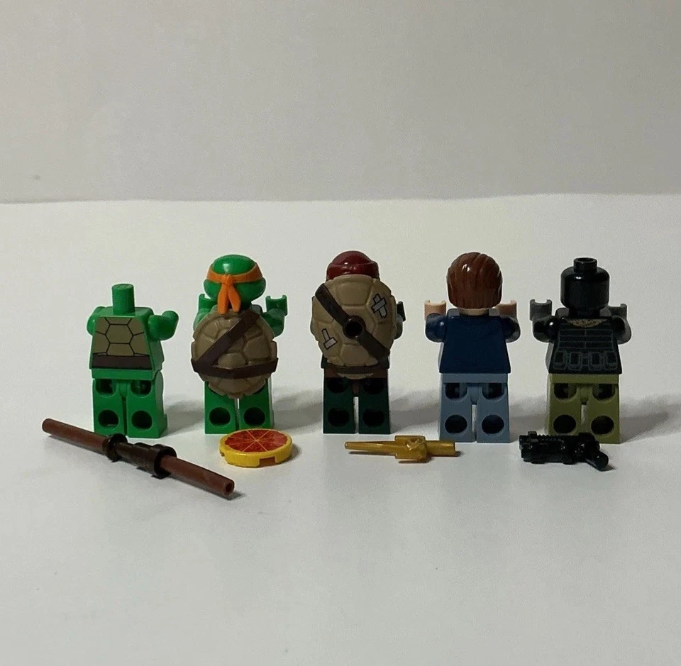 Lote de minifiguras e peças LEGO TMNT ~ Rafael, Michelangelo e mais ~ LEIA A DESCRIÇÃO… - Imagem 4 de 4