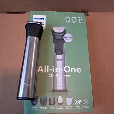 23 piece Philips Norelco Multigroomer All-in-One Trimmer Series 7000