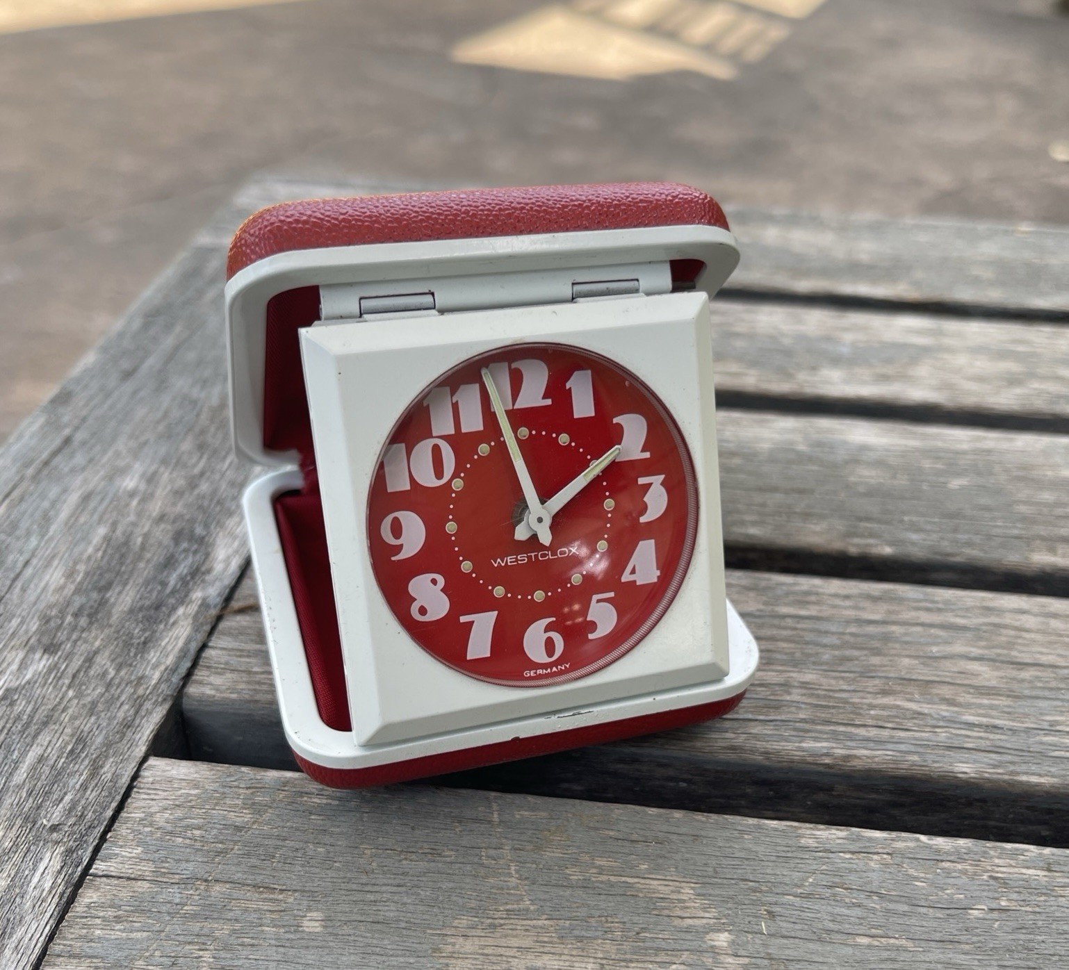 Mod Retro Red & White Vintage Westclox Travel Alarm Clock Germany Pop Art