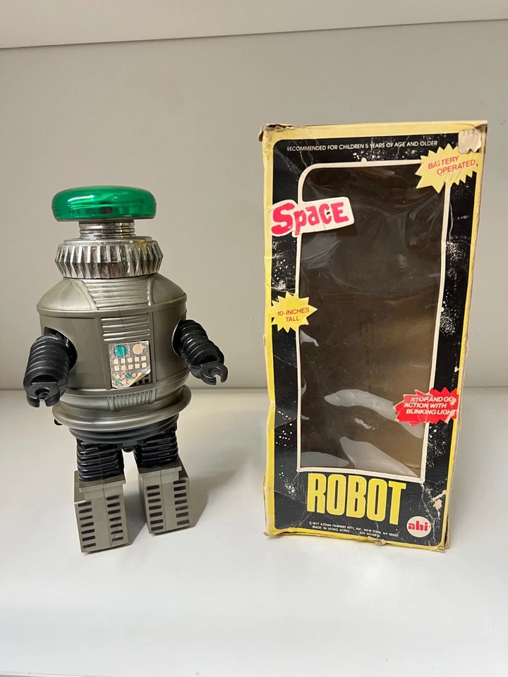 1977 Lost In Space Toy B9 Robot 10" Tall AHI No. 6813 w/Box Nice Not Tin - Image 2 of 4