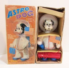 BATTERY OPERATED ASTRO DOG SPACE TOY ROBOT VINTAGE YONEZAWA JAPAN WORKS W/ BOX