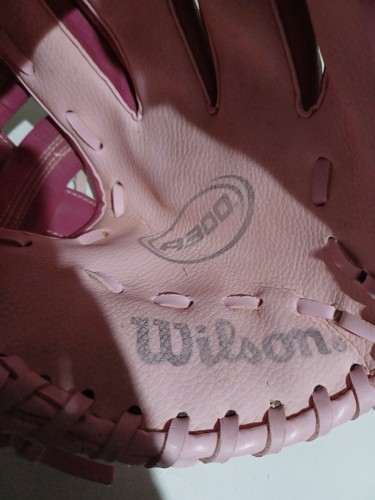 WILSON GLOVE-T BALL - Pink- A300 T Ball - 10 1/2 - #A0150 T 105 - Pre-owned - Picture 7 of 8