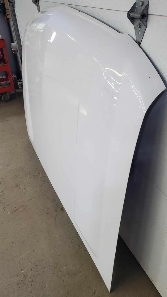 11 SUBURBAN 1500 Hood Foto 3 de 4