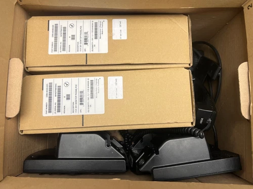 Polycom VVX 301 VoIP HD Voice Phone Bundle x 4