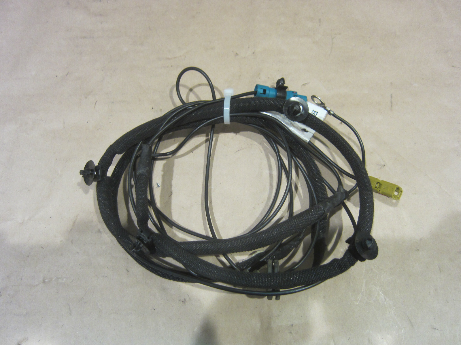 Ferrari 458 - Passenger Compartment SDARS / Sateiilite Antenna - P/N 280886