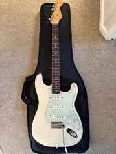 Used Fender Vintera II '60s Stratocaster Rosewood - Olympic White