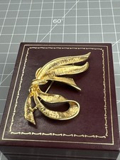 Vintage Trifari Gold Tone Abstract Leaf Brooch Pin Brushed Gold Signed”