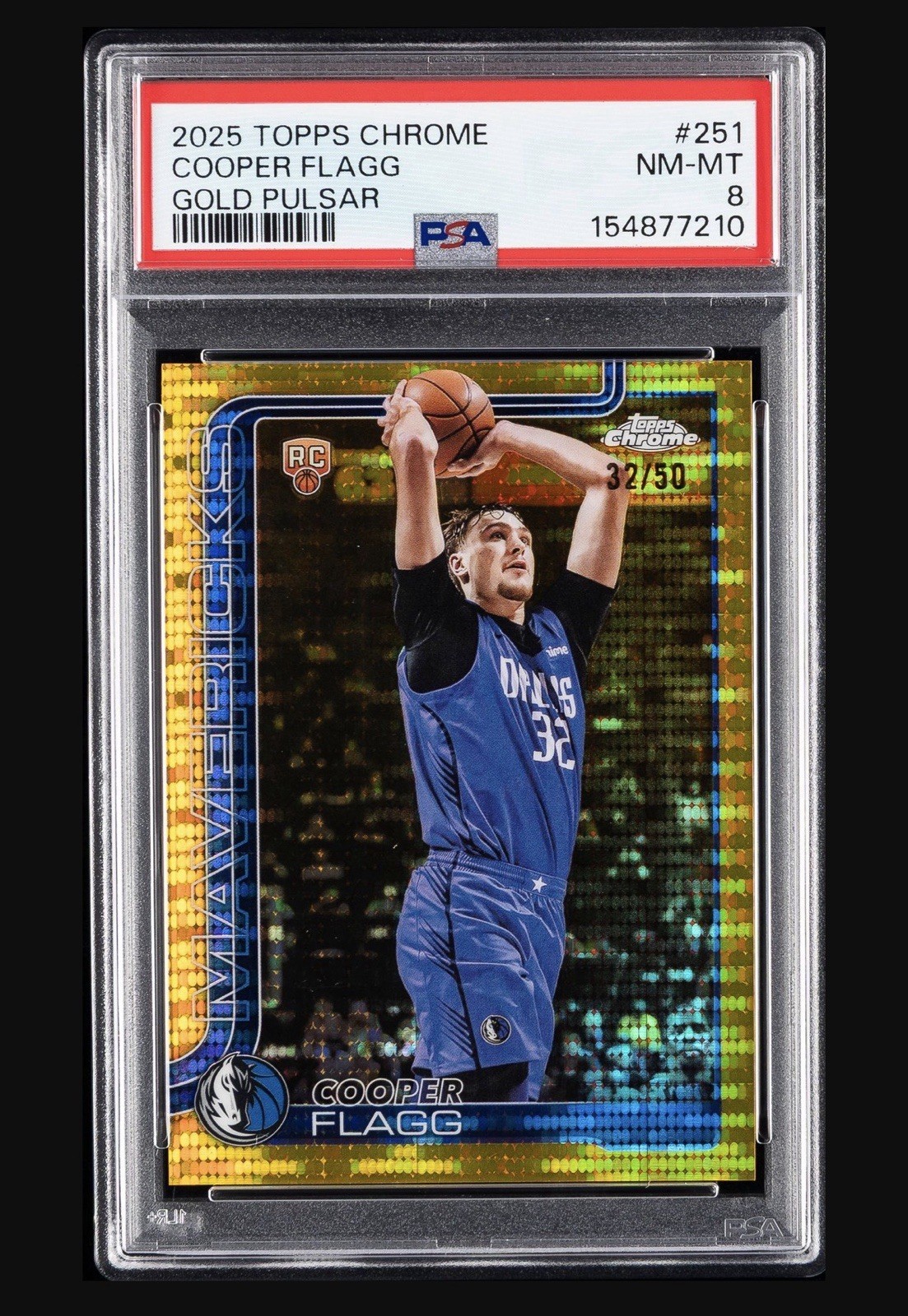 2025 TOPPS CHROME GOLD PULSAR REFRACTOR #251 COOPER FLAGG 32/50 PSA 8 JSY# 1/1