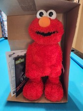 tickle me elmo in box 10th anniversary box has damage missing handle check pics