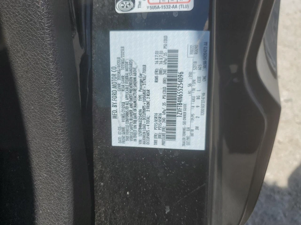 Used Front Right Door Interior Trim Panel fits: 2005 Ford Mustang  Grade A - Image 4 of 4