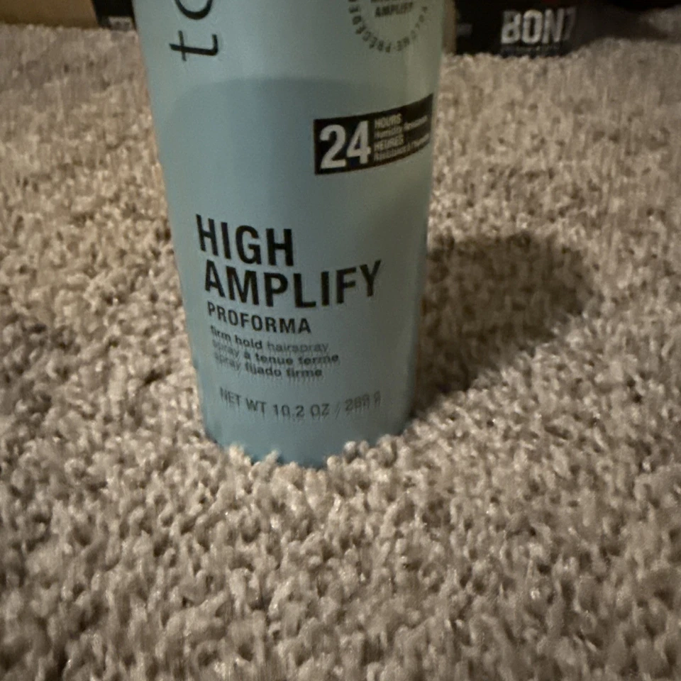 Spray capilar Matrix Total Results High Amplify retención de volumen 24 horas Foto 3 de 3