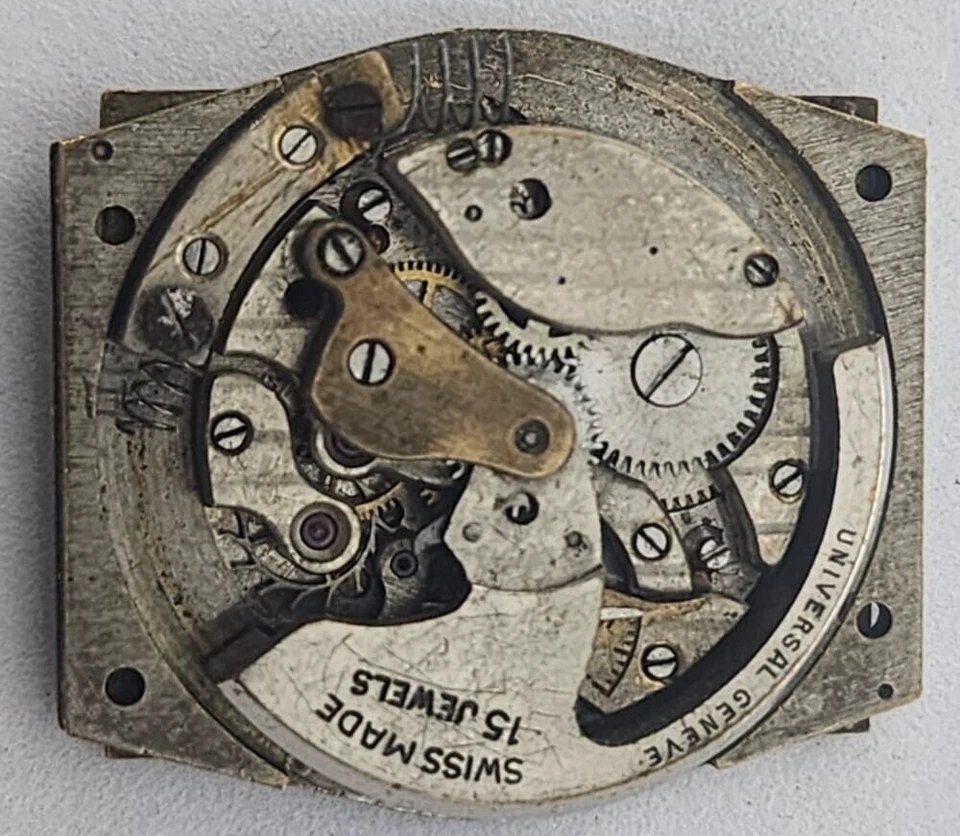 UNIVERSAL GENEVE 15 Jewels BUMPER Tonneau movement - AS 1049? RARE - Image 4 of 4